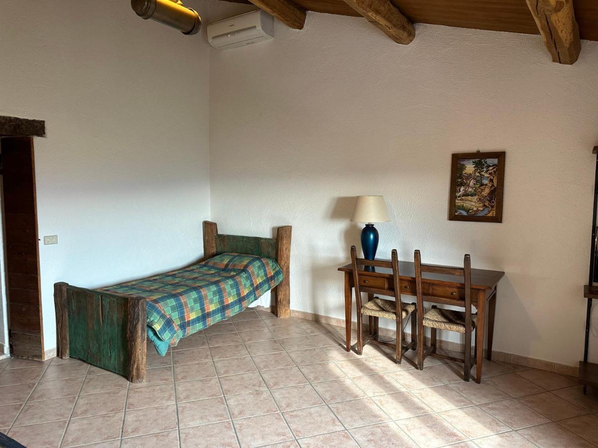 Relais Borgo Lizori Country House Campello sul Clitunno Exterior photo