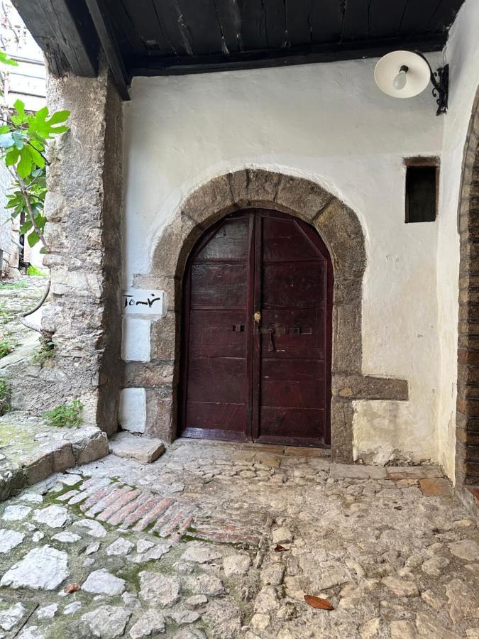 Relais Borgo Lizori Country House Campello sul Clitunno Exterior photo